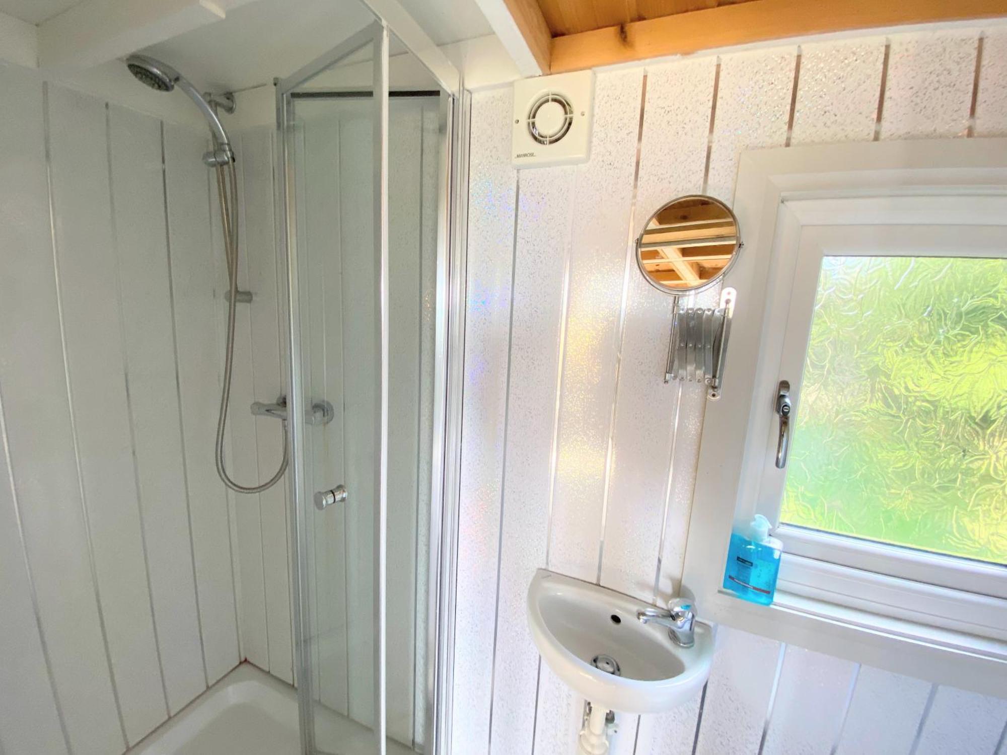 Blair Tiny House With Private Hot Tub - Fife - Loch Leven - Lomond Hills Villa ดันเฟิร์มลิน ภายนอก รูปภาพ