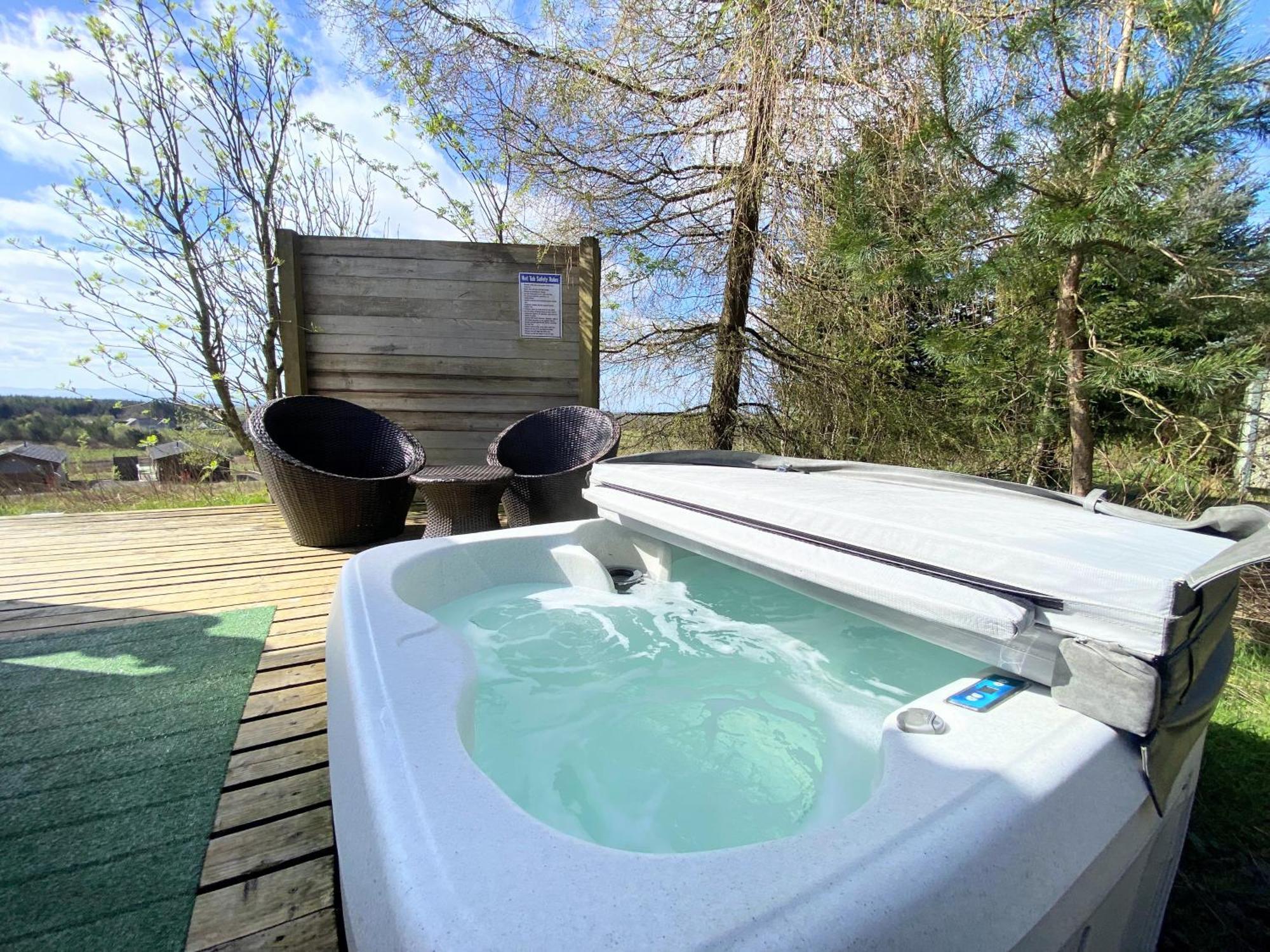 Blair Tiny House With Private Hot Tub - Fife - Loch Leven - Lomond Hills Villa ดันเฟิร์มลิน ภายนอก รูปภาพ