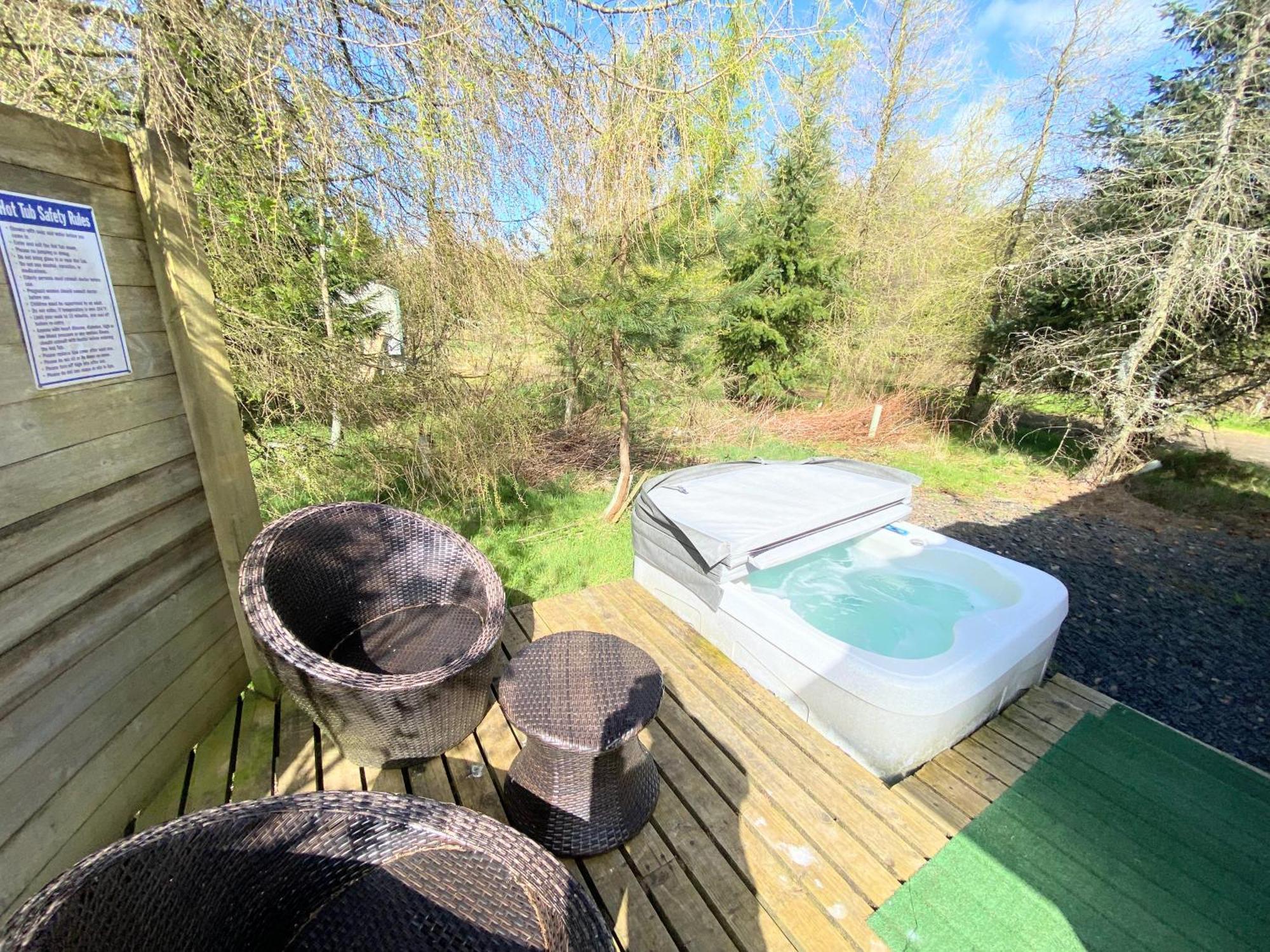 Blair Tiny House With Private Hot Tub - Fife - Loch Leven - Lomond Hills Villa ดันเฟิร์มลิน ภายนอก รูปภาพ
